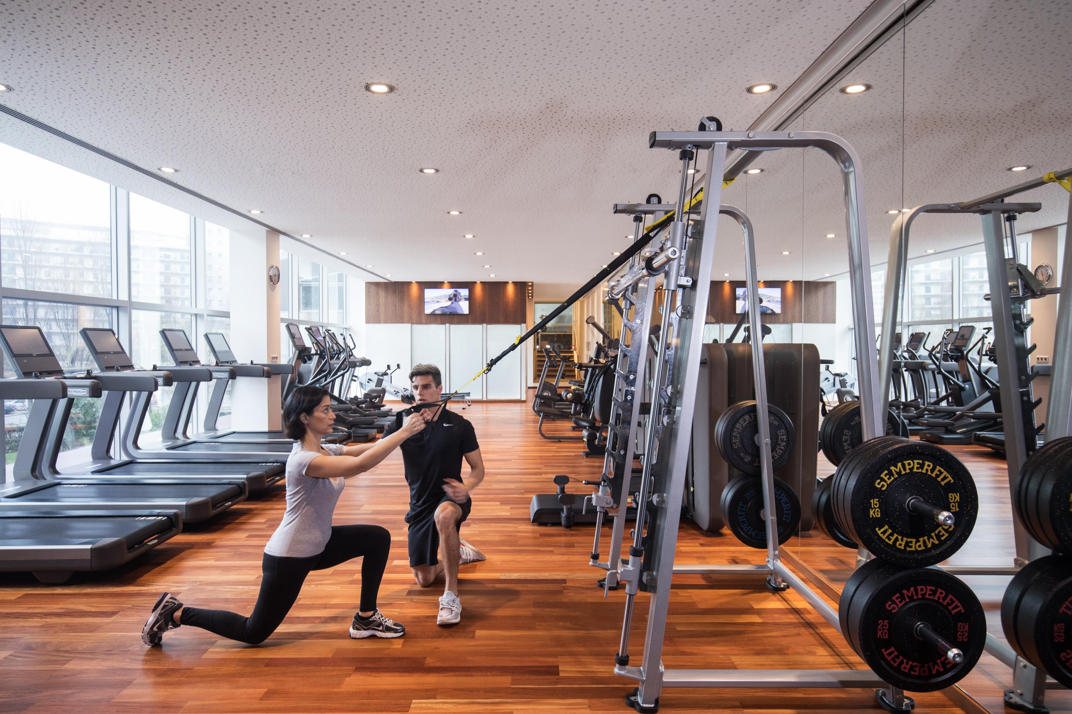 Corinthia Lisbon Hotel Exterior photo The gym at the hotel