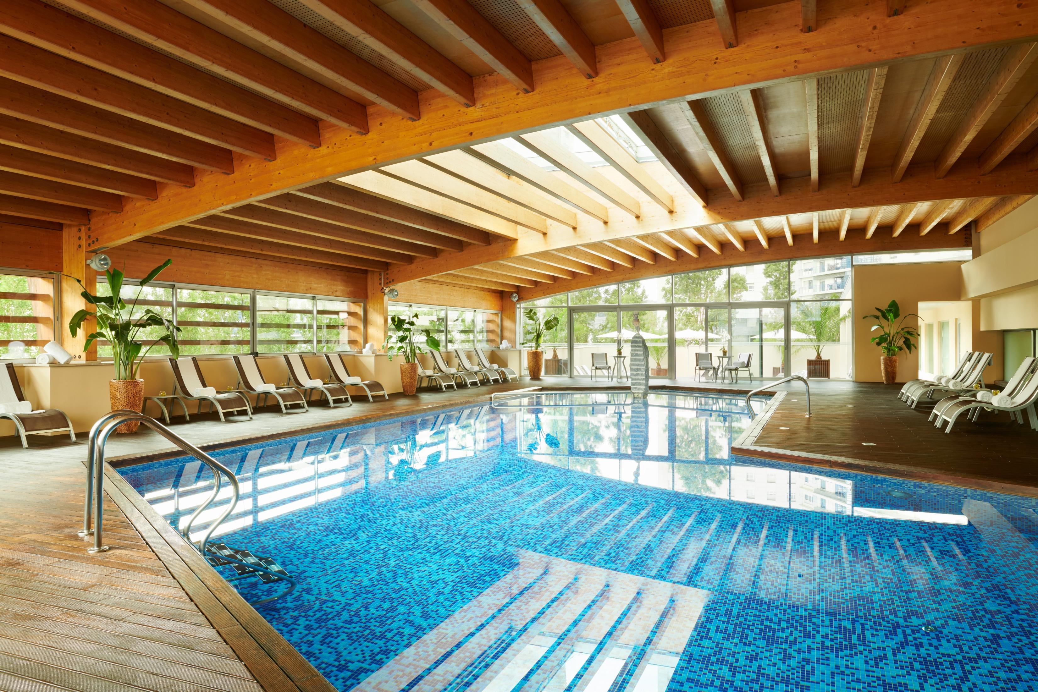 Corinthia Lisbon Hotel Exterior photo Indoor pool